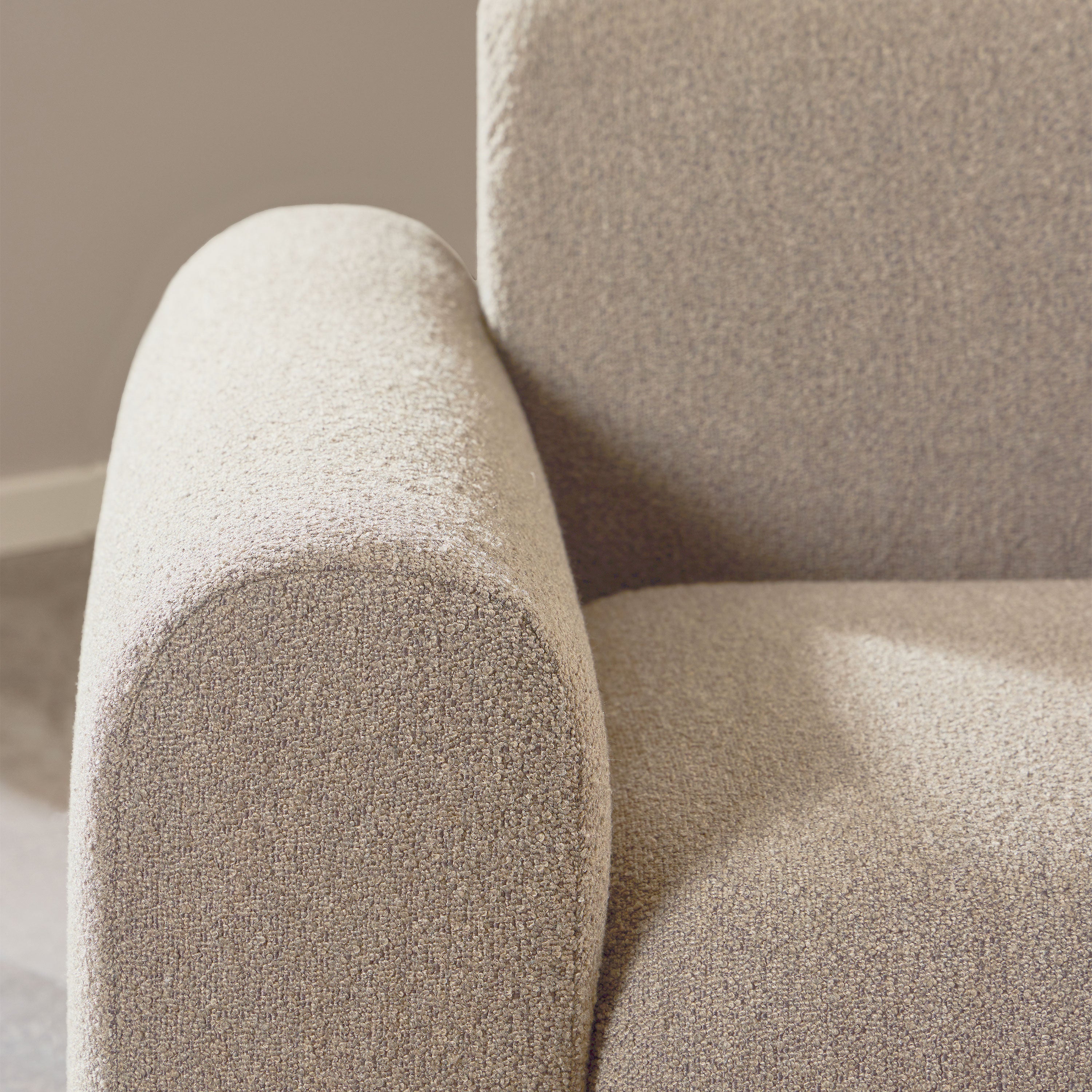 Midfield 2 Seater Chaiselongue Sofa RHF (Reversible Module) in Beige Cona Boucle 1 Fabric, Base in Matt Black Midfield 2 Seater Chaiselongue Sofa RHF (Reversible Module) in Beige Cona Boucle 1 Fabric, Base in Matt Black